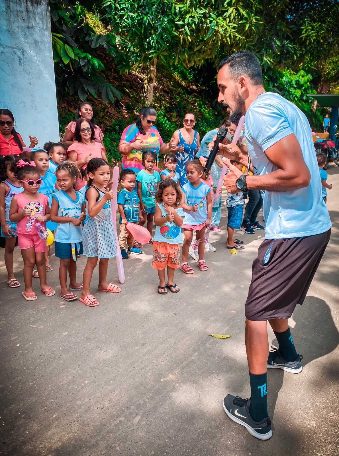 Camacã: Projeto Ruas de Lazer chega a Creche de Leoventura